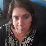 Profesora de lenguaje y filosofia, dicta clases a estudiantes de enseñanza básica, media y empresas